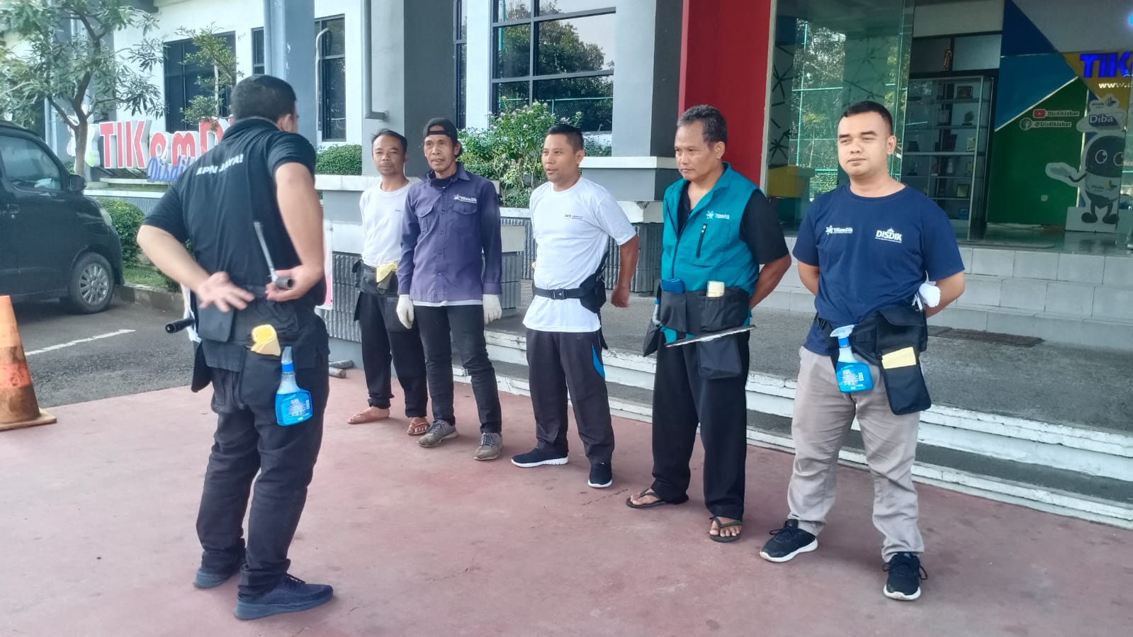Layanan Cleaning Service Profesional #7